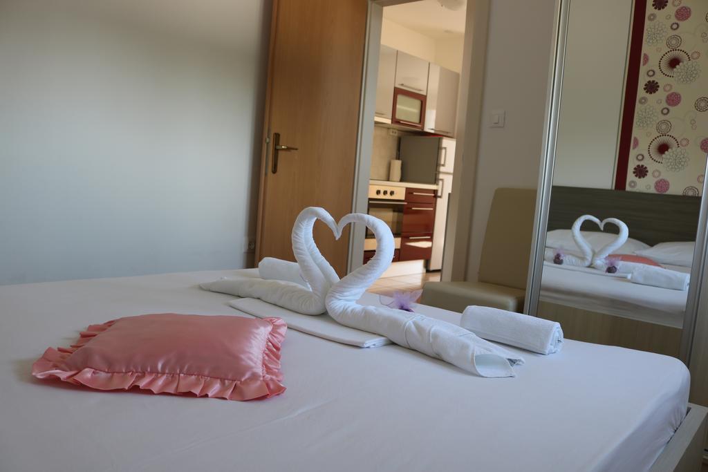 Apartments Marina Vodice Esterno foto