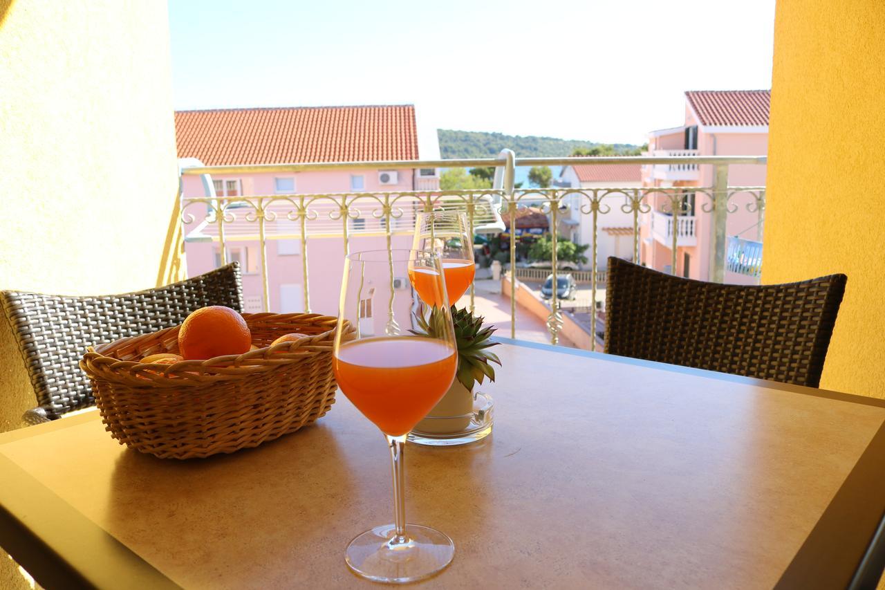 Apartments Marina Vodice Esterno foto